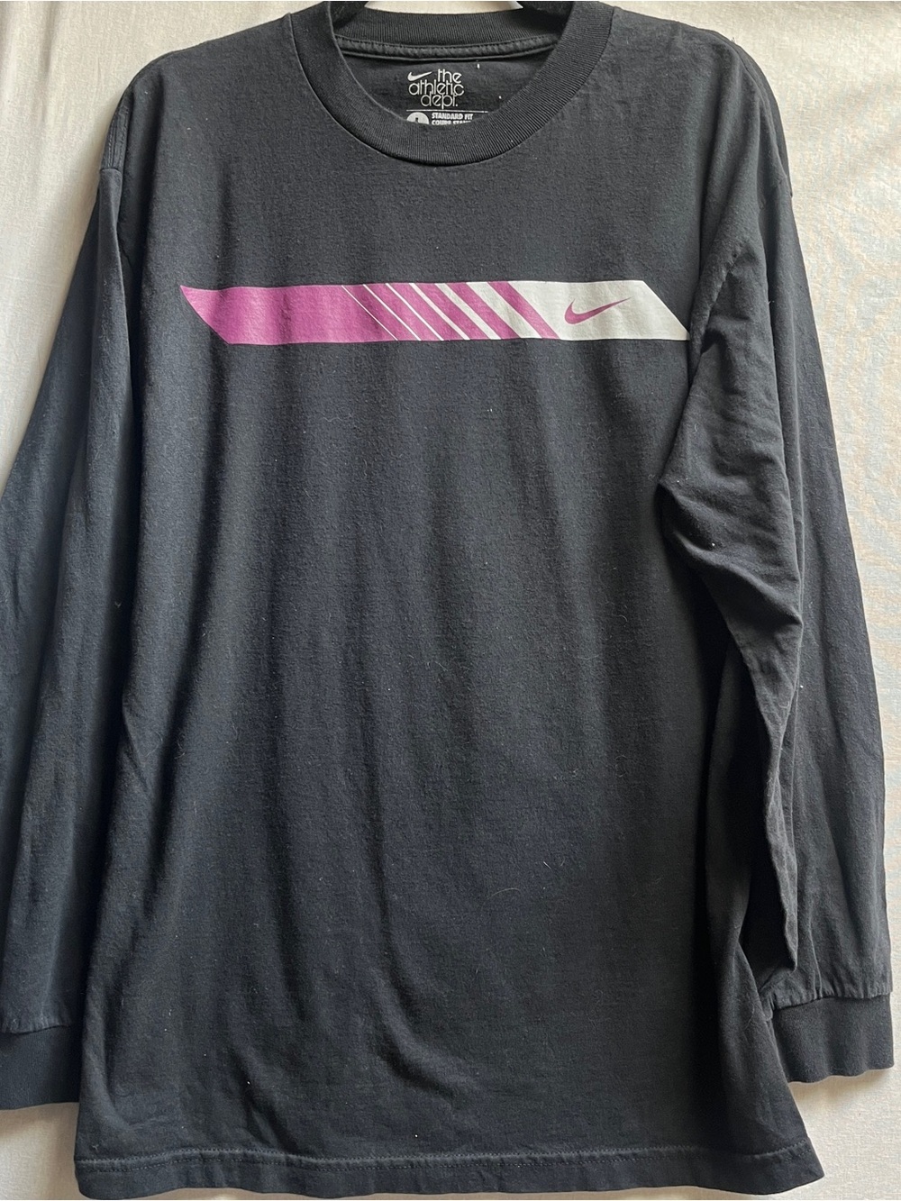 Nike The Athletic Dept Black Long Sleeve Shirt Pink Stripe Standard Fit Size L